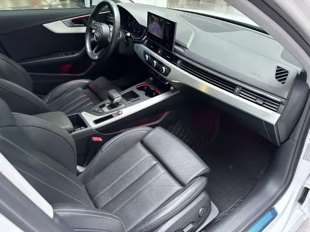 Audi A4L — Фото автомобиля 18