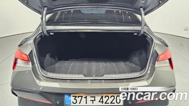 Hyundai Avante CN7 — Фото автомобиля 23