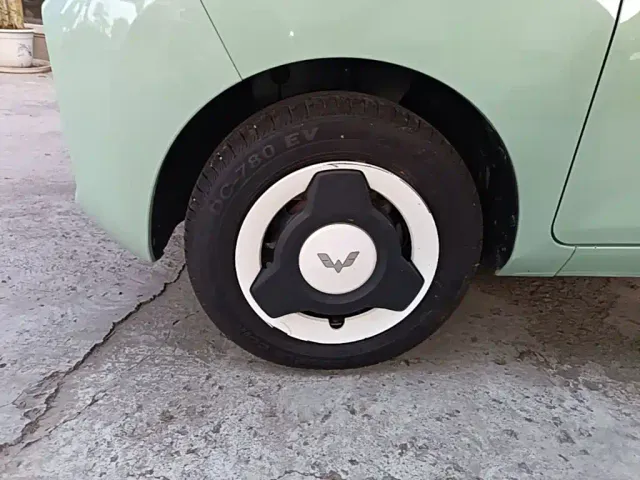 Wuling Hongguang Mini EV — Фото автомобиля 22