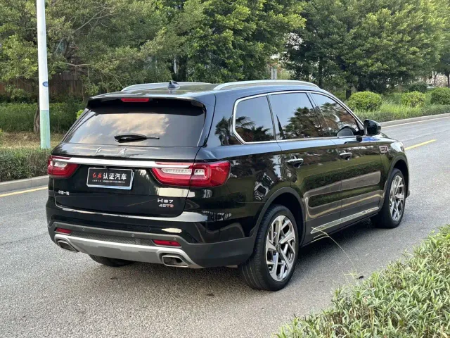 Hongqi HS7 — Фото автомобиля 11