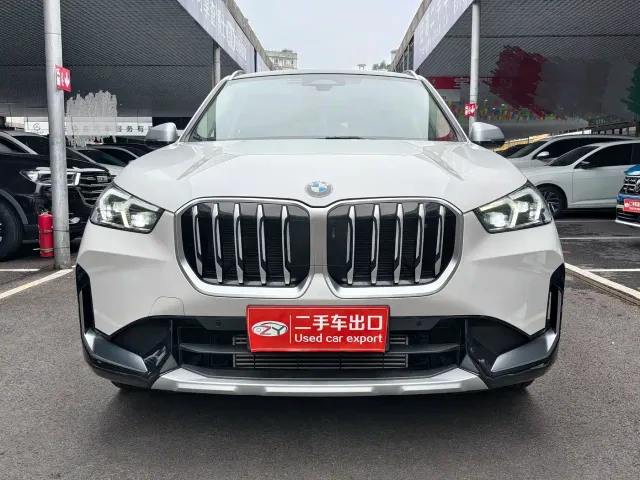 BMW X1 — Фото автомобиля 2