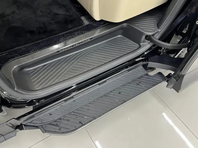 Toyota Vellfire — Фото автомобиля 10