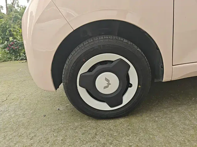 Wuling Hongguang Mini EV — Фото автомобиля 24