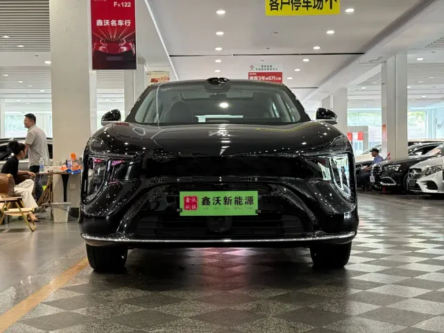 IM Motors LS6 — Фото автомобиля 2