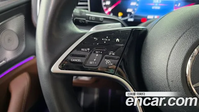 Mercedes-Benz GLE-Class — Фото автомобиля 28