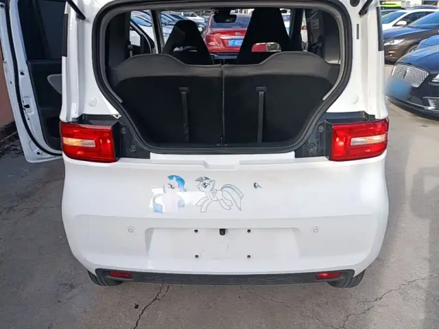 Wuling Hongguang Mini EV — Фото автомобиля 18