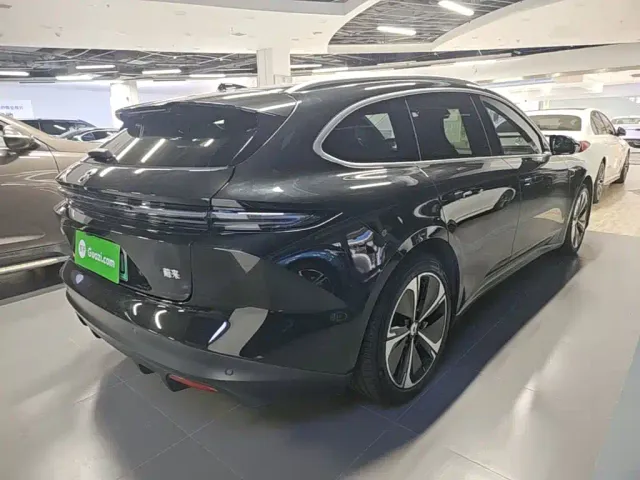 Nio ET5 Touring — Фото автомобиля 6