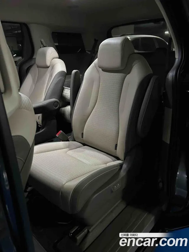 Kia Carnival 4th Gen — Фото автомобиля 10