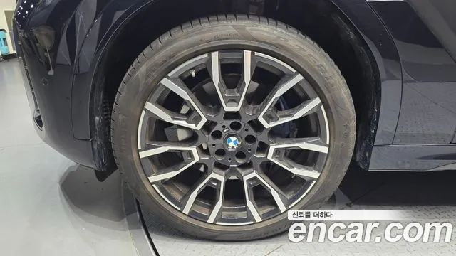 BMW X6 xDrive40i M Sport — Фото автомобиля 5