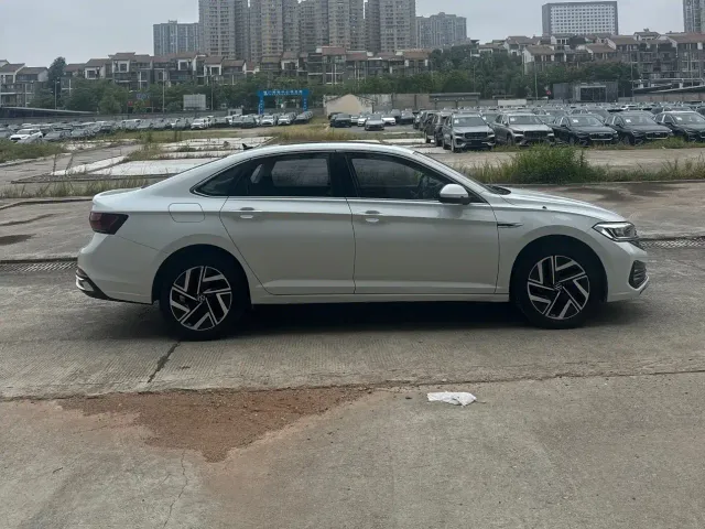 Volkswagen Sagitar — Фото автомобиля 3
