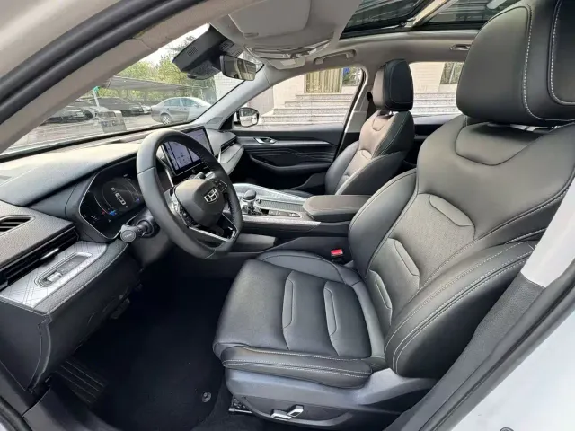 Geely Xingrui — Фото автомобиля 6