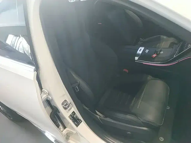Mercedes-Benz C-Class — Фото автомобиля 24