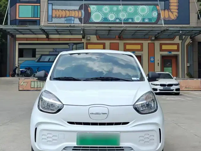 Roewe Clever — Фото автомобиля 2