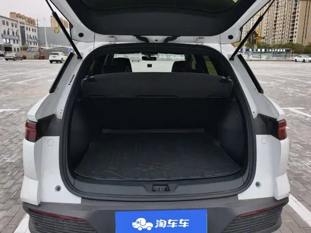 BYD Song Pro — Фото автомобиля 4