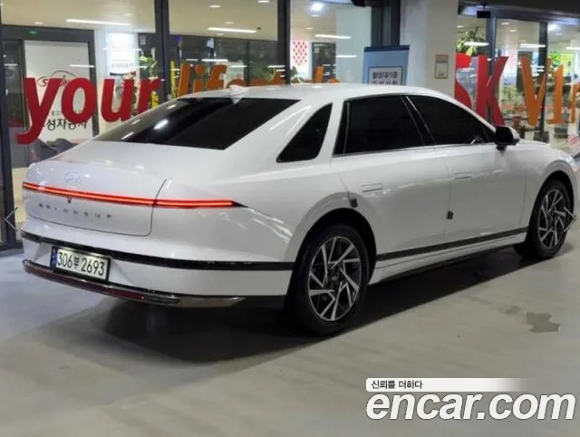Hyundai Grandeur GN7 — Фото автомобиля 4