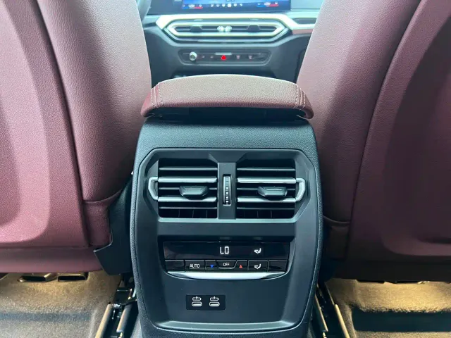 BMW 3 Series — Фото автомобиля 16