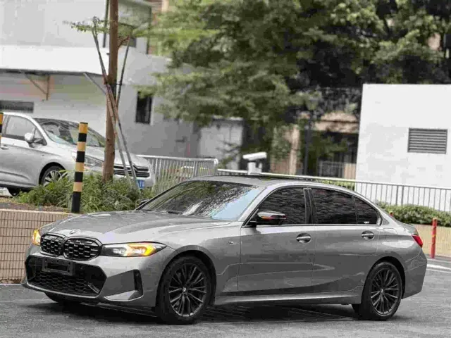 BMW 3 Series — Фото автомобиля 2