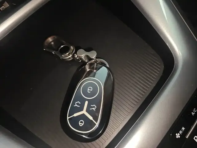Geely Starry Wish — Фото автомобиля 8