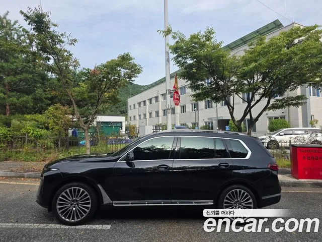 BMW X7 G07 — Фото автомобиля 4
