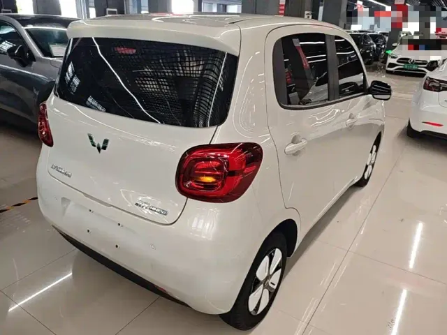 Wuling Hongguang Mini EV — Фото автомобиля 6