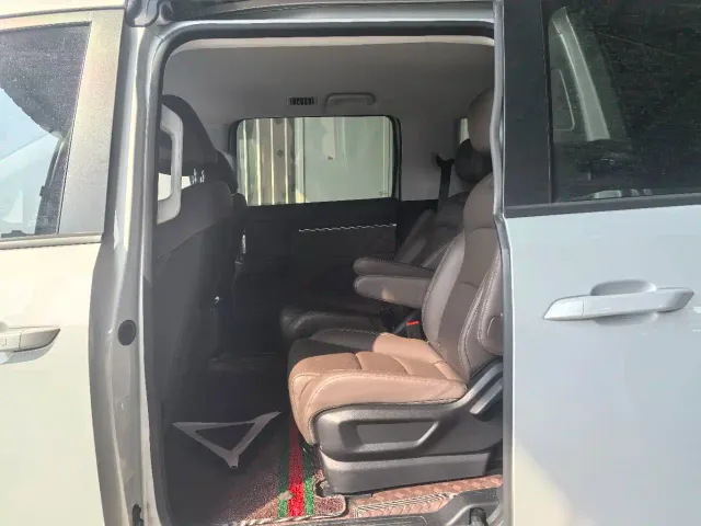 Wuling Starlight 730 — Фото автомобиля 8