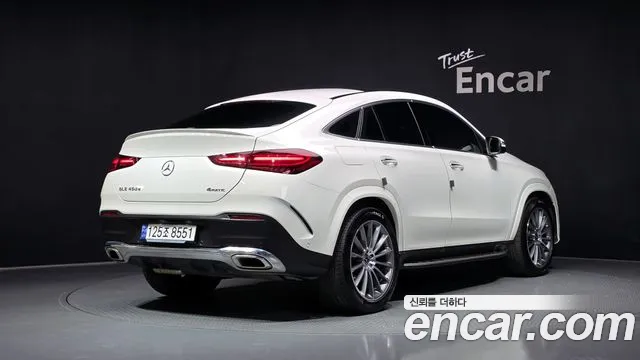 Mercedes-Benz GLE-Class — Фото автомобиля 2