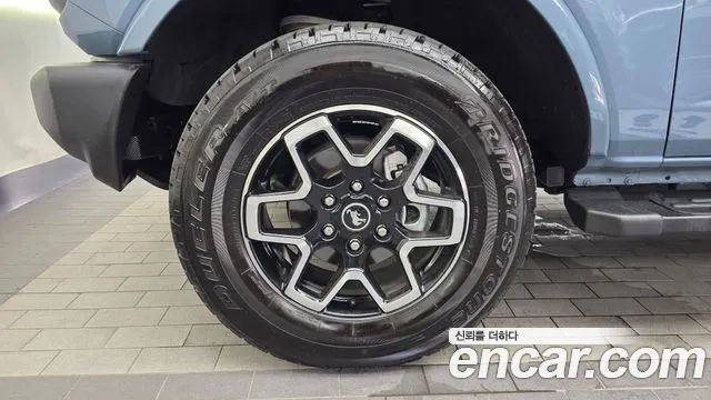 Ford Bronco — Фото автомобиля 5