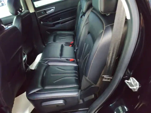 Ford Edge — Фото автомобиля 16