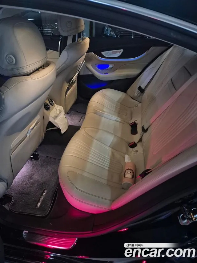 Mercedes-Benz CLS-Class — Фото автомобиля 11