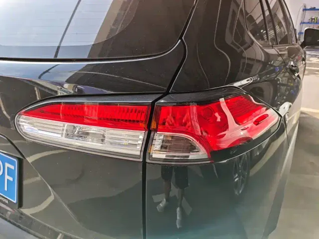Toyota Frontlander — Фото автомобиля 7