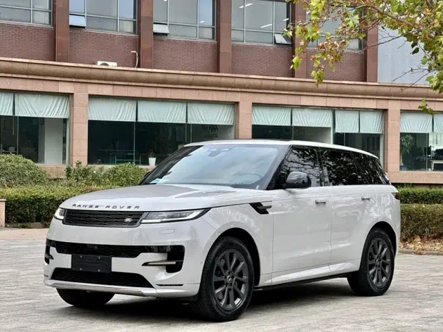 Фотография автомобиля — Land Rover Range Rover Sport