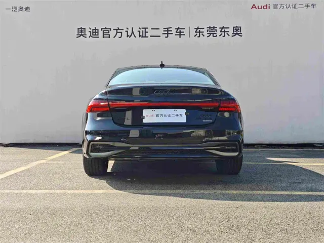 Audi A7L — Фото автомобиля 5