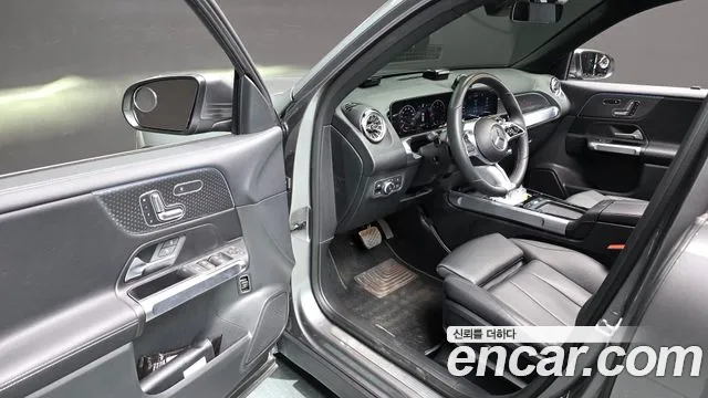Mercedes-Benz GLB-Class GLB-класс X247 — Фото автомобиля 11