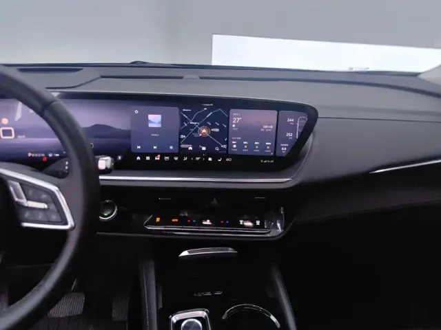 Buick Envision Plus — Фото автомобиля 13