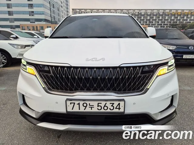 Фотография автомобиля — Kia Carnival Generation 4