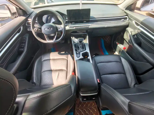 Geely Emgrand — Фото автомобиля 5