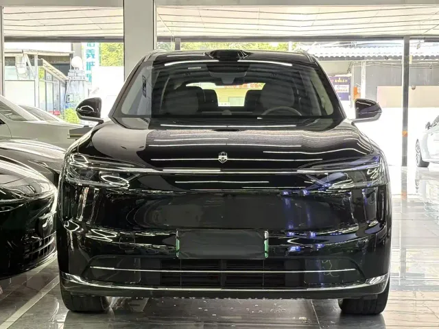 Aito M7 — Фото автомобиля 2