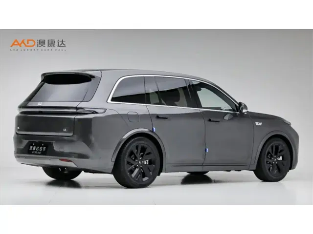 Li Auto L8 — Фото автомобиля 3