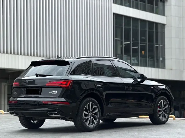 Audi Q5L — Фото автомобиля 3