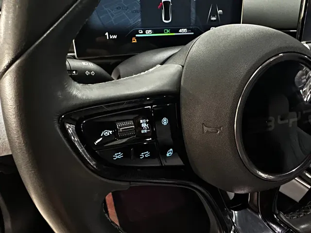 BYD Seal — Фото автомобиля 10