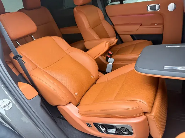 Li Auto L9 — Фото автомобиля 15