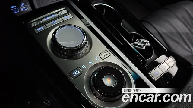 Genesis G80 Бензин 2.5 турбо AWD — Фото автомобиля 9