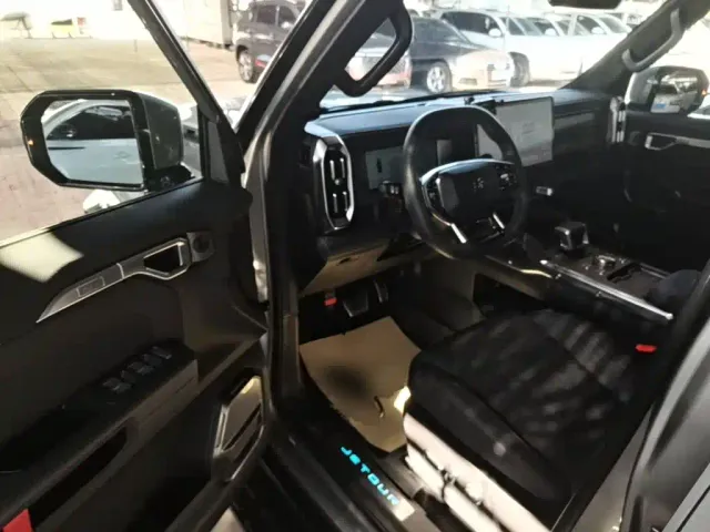 Jetour T2 — Фото автомобиля 15