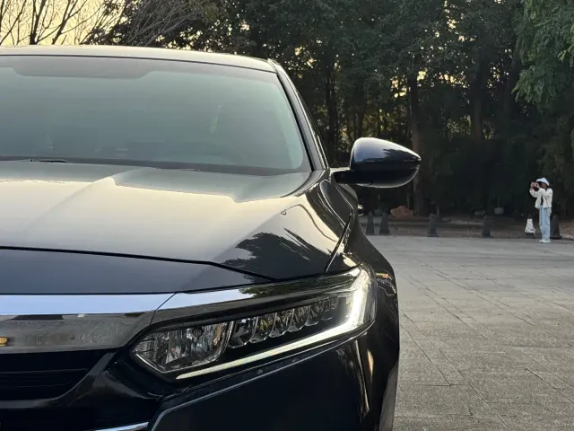 Honda Accord — Фото автомобиля 16