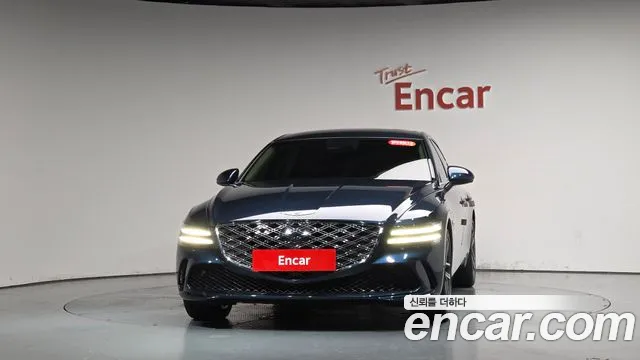 Genesis G80 Бензин 2.5 турбо AWD — Фото автомобиля 3