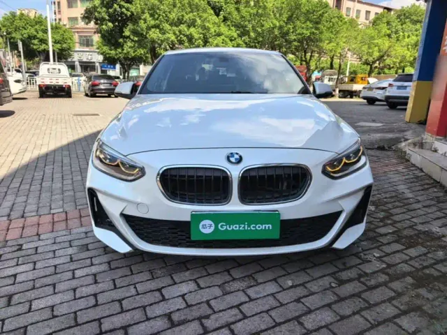 BMW 1 Series — Фото автомобиля 2
