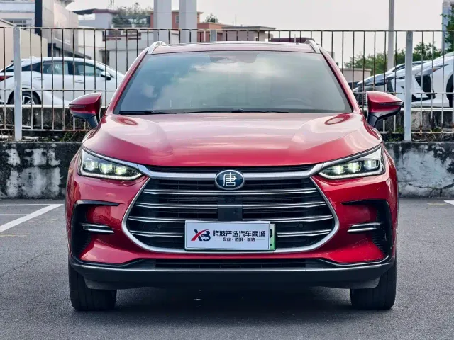BYD Tang — Фото автомобиля 2