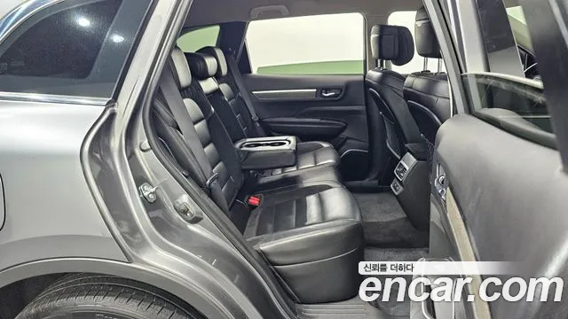 Renault-KoreaSamsung QM6 Новый QM6 2.0 LPe Première 2WD — Фото автомобиля 18