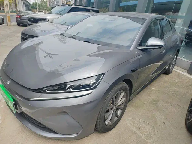 Фотография автомобиля — BYD Qin L