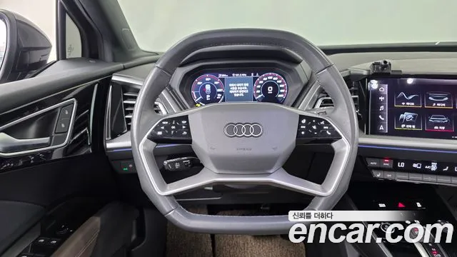 Audi Q4 e-tron F4 — Фото автомобиля 18